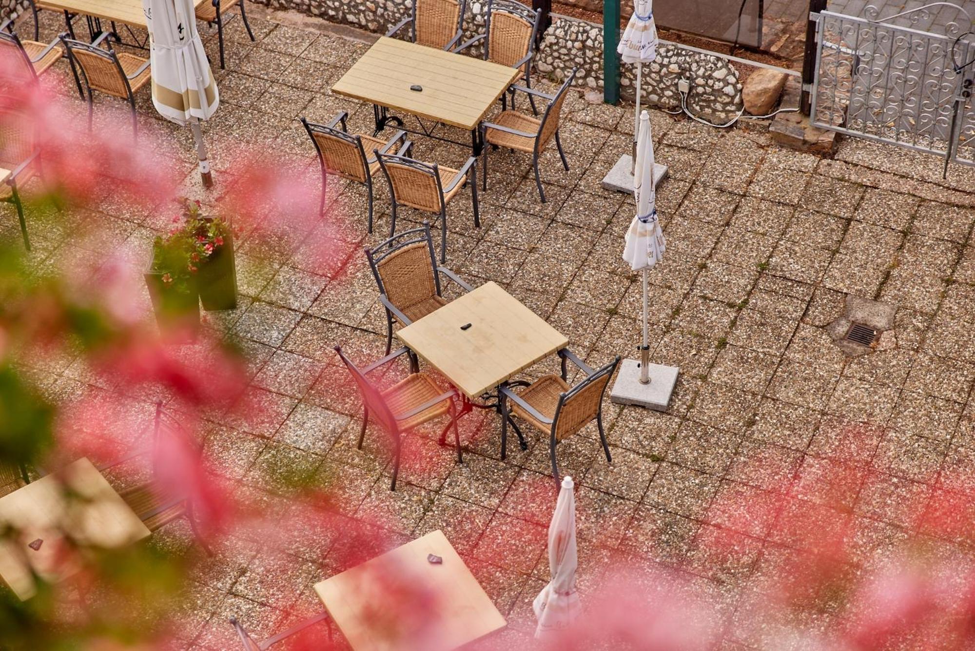 Apartment Cafe Rosi *